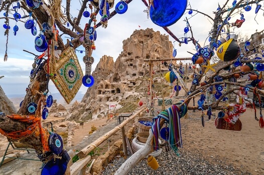 uchisar cappadoce village grotte roche turquie architecture monplanvoyage