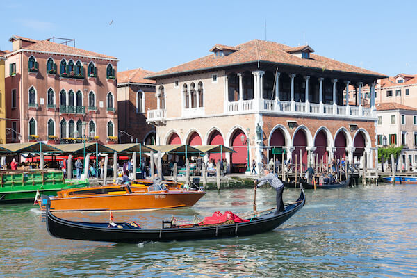 san polo quartier marche food poisson venise italie monplanvoyage