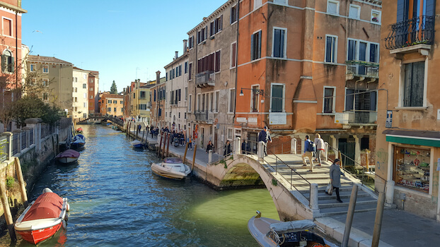 santa croce quartier local venise italie monplanvoyage