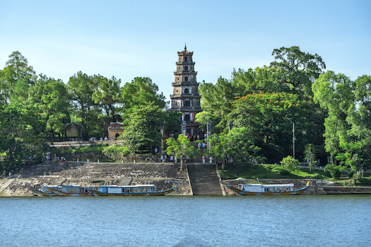 hue pagode riviere parfum vietnam monplanvoyage